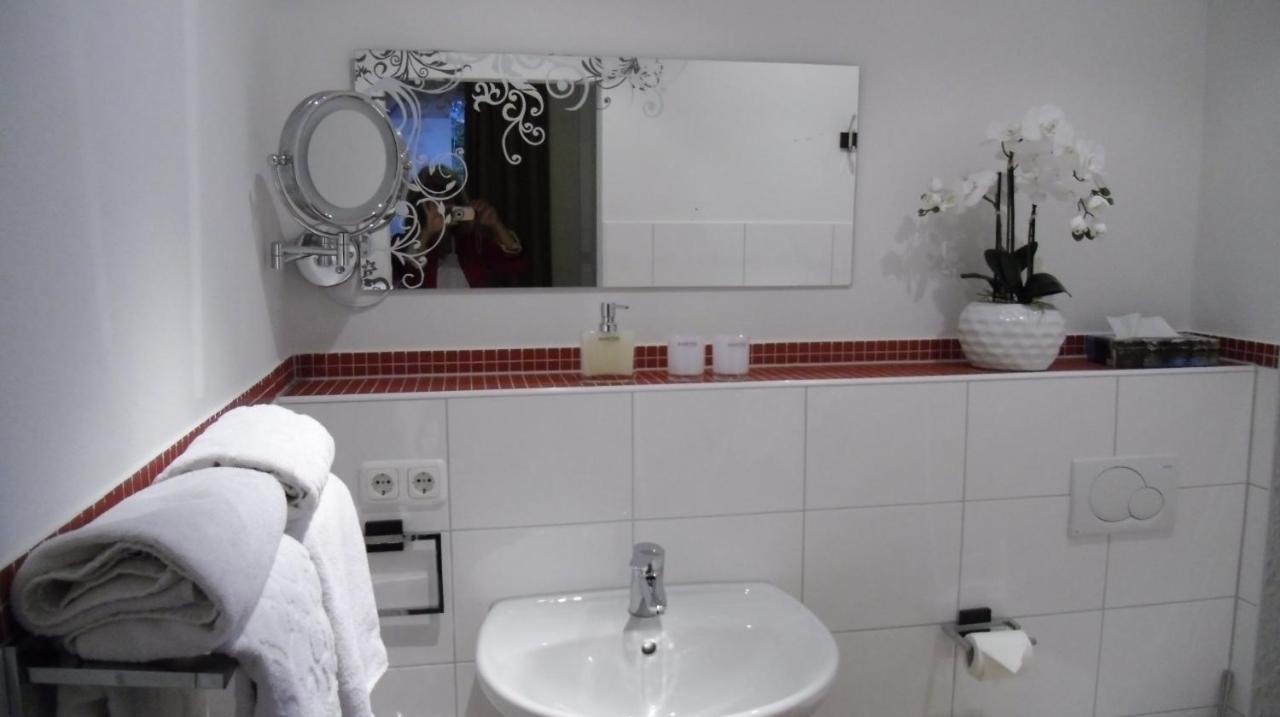 Hotel Wein-Traeume Thüngersheim Zewnętrze zdjęcie